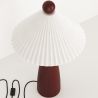 Lámpara de mesa con base de madera y pantalla de cemento blanco - Ambiana image 7